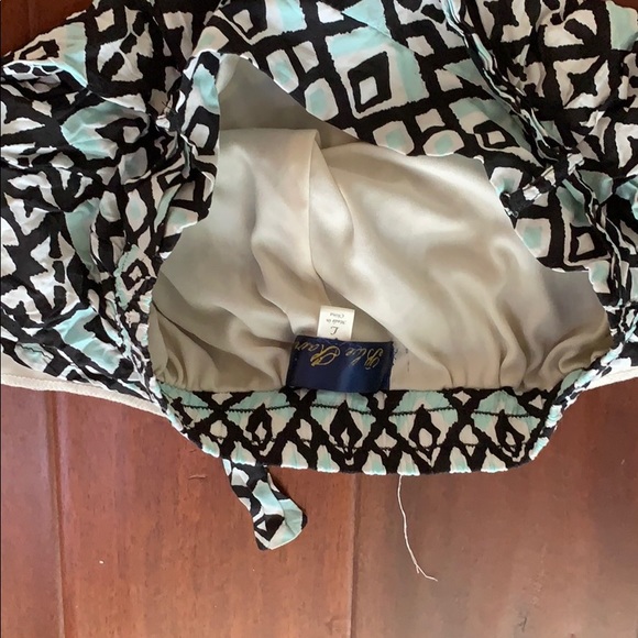 Blue Rain Geometric Shorts - Picture 5 of 5